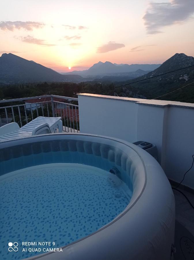 Panoramico Apartment, Private Jacuzzi Brela Kültér fotó